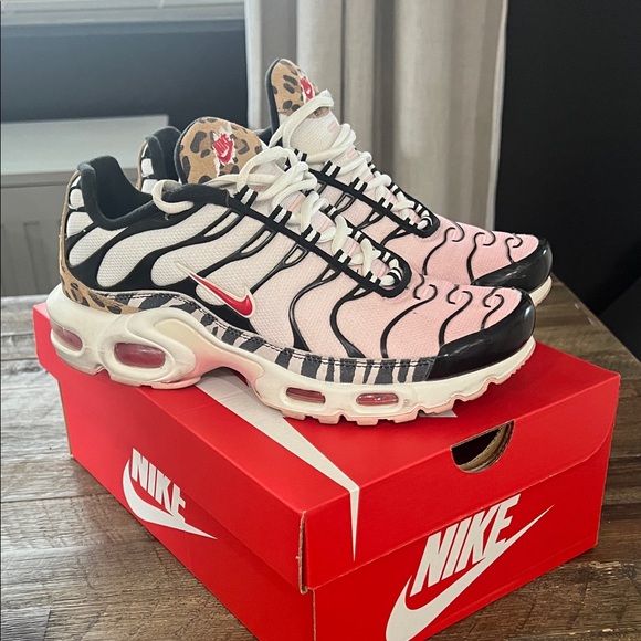 Nike Air Max Plus ‘Animal Instinct’ - Picture 2 of 7